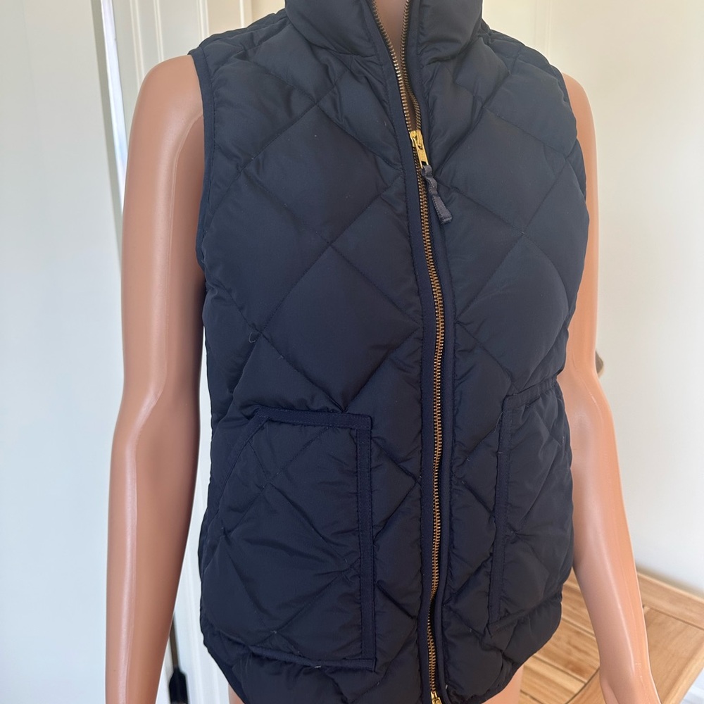 J. Crew Factory Women's Size S Quilted‎ Excursion Vest Down Navy Blue Puffer - Picture 2 of 5